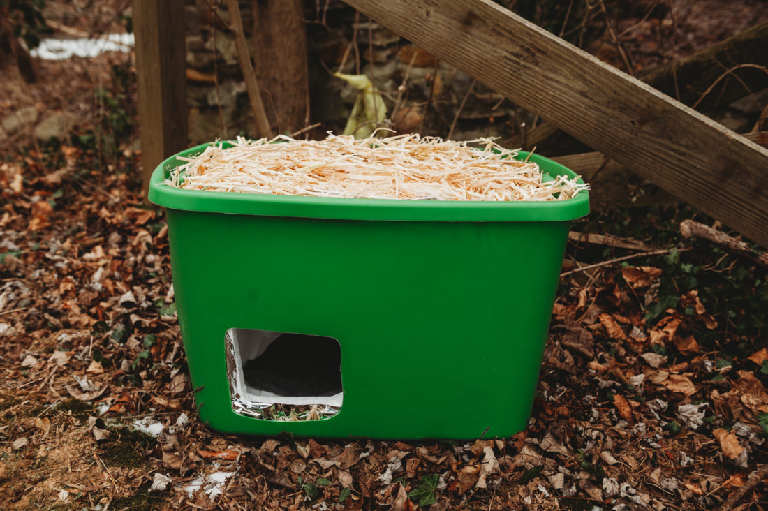 DIY Cat Shelter Tutorial